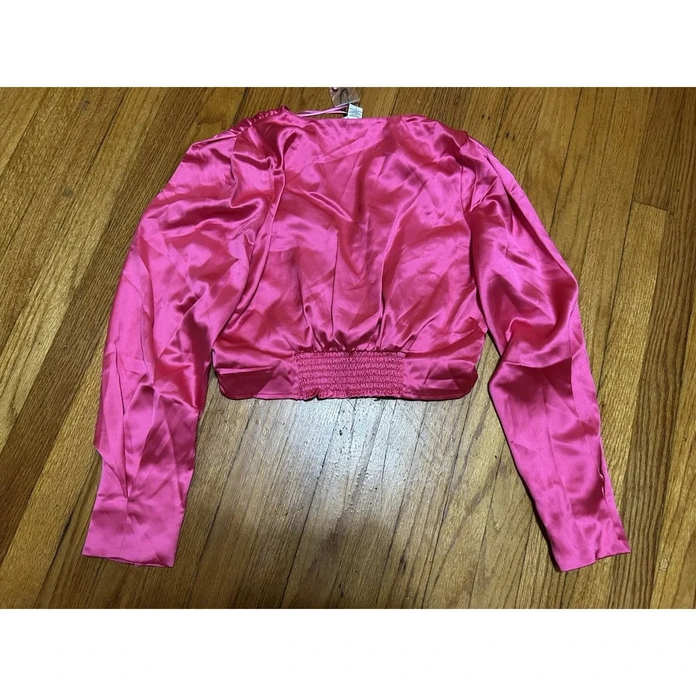 Spring + Mercer Pink Satin Twist Front Crop Top Long Sleeve V- Neck Blouse New L